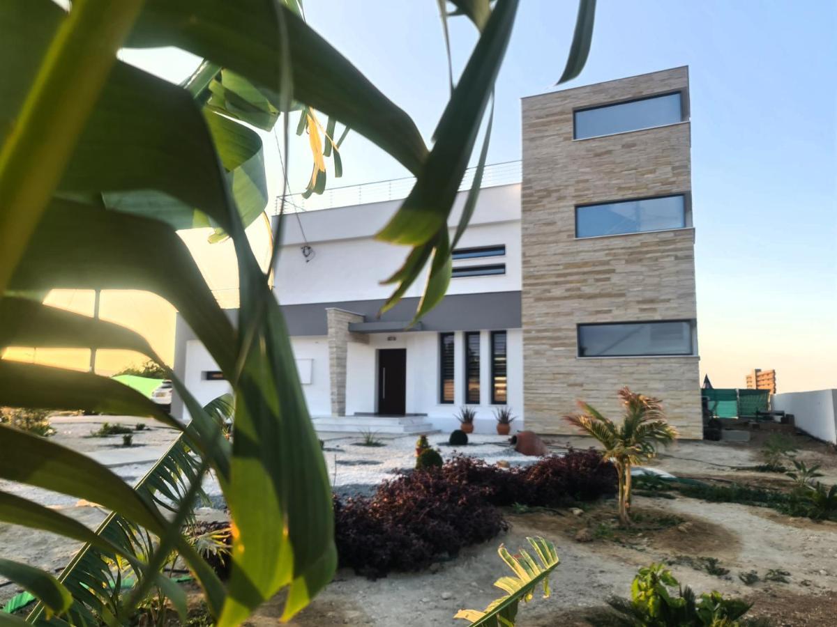 לאצ'י Eva Luxury Villa מראה חיצוני תמונה